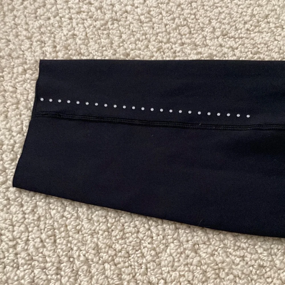 Lululemon Fast and Free High Rise Tight 25” 2017 Black Size 6 Nulux Pockets EUC